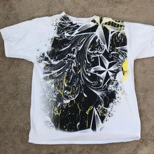 White  Large short sleeve shirt